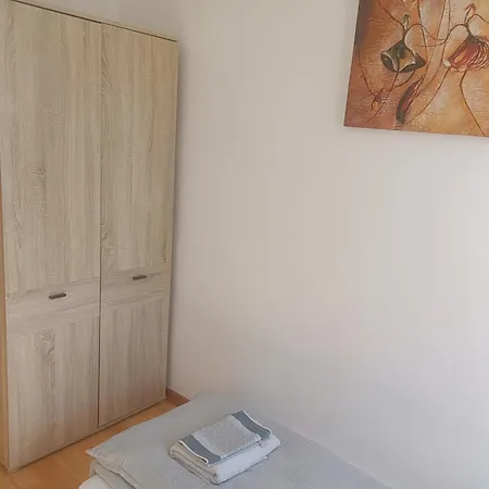Homestay Marsala Family Belgrade