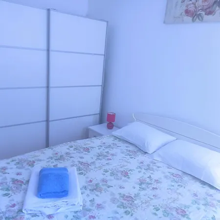 Marsala Family Quarto em Acomodações Particulares